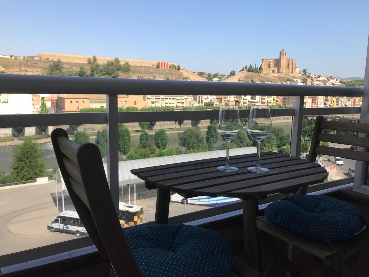 Apartamento Recien Reformado Con Vistas Al Rio Balaguer Kültér fotó